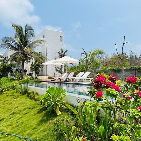 Hồ Lân Retreat, Villa mặt biển dành cho 8 người. Pho Tri Ngoại thất bức ảnh