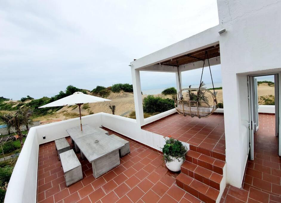 Hồ Lân Retreat, Villa mặt biển dành cho 8 người. Pho Tri Ngoại thất bức ảnh