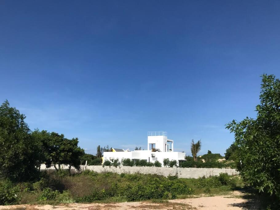 Hồ Lân Retreat, Villa mặt biển dành cho 8 người. Pho Tri Ngoại thất bức ảnh